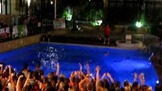 Biffy Clyro 5 Ibiza Rocks 2010 jump in the pool!