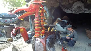 покраска скульптуры  дракона из метала.пещера  паука. страна  Вихляндия