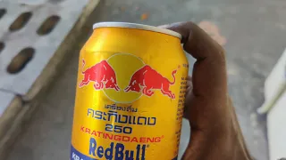 Singapore VLOGS | cool drinks machine Review | Red bull Drinks Review