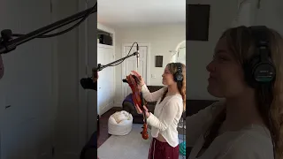 Secret sampling trick using violin