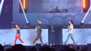 Hozwal x YovngChimi ft. De la Ghetto x Arcangel x Luar la L  HUNDREDS en Concierto