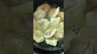 Жареные вонтоны на вкус, как чебуреки)) но haochi 🤤