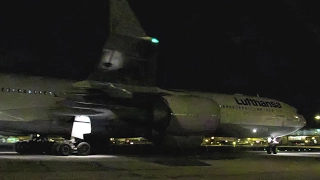 Lufthansa A340-600 (A346) landing & close up taxi in Montreal (YUL/CYUL)