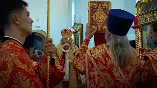 Митрополит Игнатий совершил Божественную литургию в храме святого великомученика Георгия Победоносца