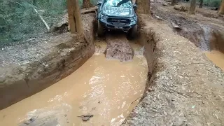 Off road SUV test in mud #pickup #ford  #toyota #4x4