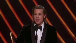 Oscar 2020, Brad Pitt ringrazia Leonardo DiCaprio e scherza: "Mi hai portato al successo"