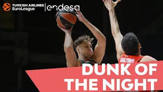 Endesa Dunk of the Night: Tadas Sedekerskis, TD Systems Baskonia Vitoria-Gasteiz