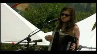 Wailin' Jennys - Swallow (Live @Pickathon 2006)