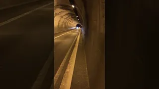 Audi R8 V8 Topgear Valved Exhaust Tunnel Run