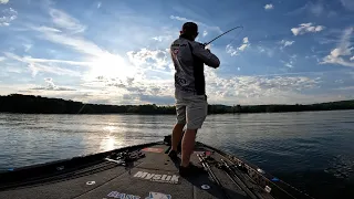 How to Fish Deep Summer Brush Piles! Bass Pro Tour, Watts Bar