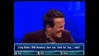 BRADLEY WALSH CAN'T STOP LAUGHING - THE CHASE (FULL)