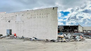 Demolition of Abandoned SUPER KMART Niles, OH #kmart #savethekmarts