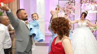 Dasma Genti & Nexhi Vallja e familjes (FULL HD)