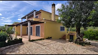 Vivenda isolada com terreno à venda em Estoi Faro Algarve Portugal