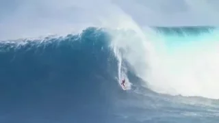 Bethany Hamilton Surfs Jaws Janurary 2016