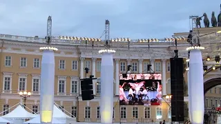 Игорь  Будман  в  концерте  на  Дворцовой  пл   посвященном  310 летию   Санкт петербурга  26 05 201