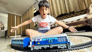 Ye Train Must hai 😱 | Yaatri