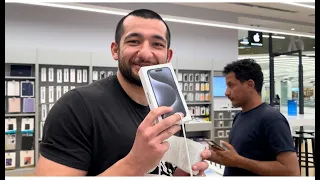 Sonunda İphone 15 pro ile kavuştuk :) Suudi Arabistan'da  yeni çıkan iphone almak çok zor :))