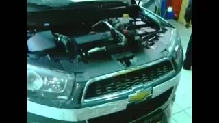 Chevrolet Captiva - Вскрытие замка капота крючком за 5 секунд