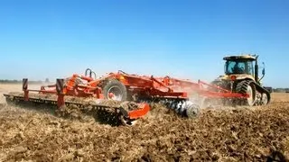 CAT Challenger MT 765C+ 7 Meter Kuhn Discover XL 60 - Veerman Goudswaard