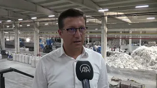 Çevreci fabrika plastik atıktan ürettiği ham maddeyi 17 ülkeye ihraç ediyor