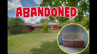 Exploring an Abandoned Decaying 1960s Bungalow (HOT TUB TIME MACHINE!)