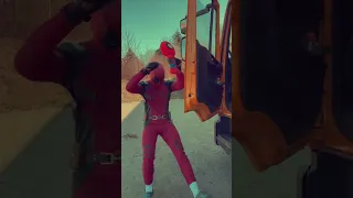 Deadpool Vs. Spider-Man Fight #shorts