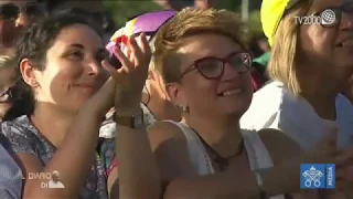 L'incontro di Papa Francesco con i giovani in piazza Politeama a Palermo