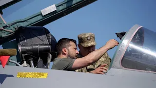 Zelenskiy inspects western-supplied missiles and air defence on airforce day