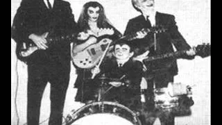 at the munsters (rare song) #halloween #munsters #halloweenmusic