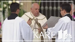 Pope Francis presides over Easter Mass