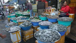 Cambodia Evening Street Market - Plenty Fresh River Fish, Green Vegetable & More Seafood in Market