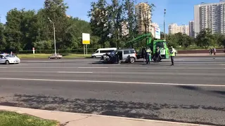 Массовое лобовое ДТП BMW, Шкода, KIA на Кутузовском проспекте в Москве