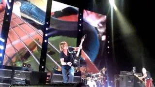 Keith Urban: "Somebody Like You" @ Sleep Train Amphitheatre, Chula Vista, California on Sep 28, 2013