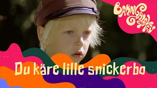 Du käre lille snickerbo - Emil i Lönneberga - Officiell musikvideo!