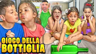 GIOCHIAMO AL GIOCO DELLA BOTTIGLIA GIGANTE CON IL NUOVO FIDANZATO DI ILARY E TUTTI I NOSTRI AMICI!