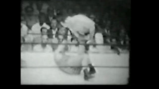 Pat O'Connor vs Bob "Legs" Langevin 1950's Chicago professional wrestling