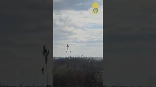 🚁Українські військові збили російський гелікоптер Мі-8 з "Ігли"