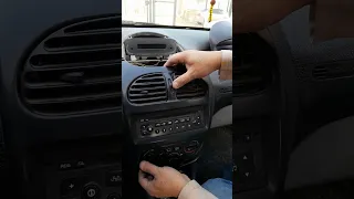 como cambiar luces panel aire acondicionado peugeot 206