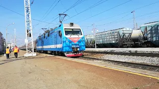 ЭП1П-051 с фирменным поездом "Урал" №46 Екатеринбург-Кисловодск отправился со станции Невинномысск