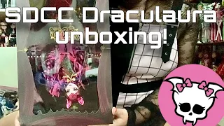 OPENING A MATTEL PR BOX- Monster High Freak Du Chic SDCC Draculaura doll unboxing!
