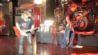 Sammy Hagar and The Circle - Heavy Metal/Mas Tequila