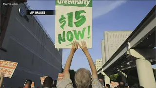 Why has the federal minimum wage stayed the same for over a decade?