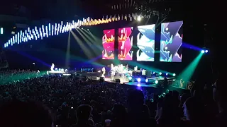 Red Hot Chili Peppers - Dark Necessities live Mercedes Benz Arena Berlin (Good Audio Quality)