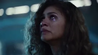 Euphoria 1x08 Jules leaves Rue