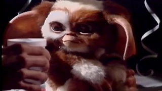 Making of Gremlins 2 featurette (1990)