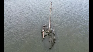 Old Shipwreck on the Hudson River July 28th, 2022 Filmed with DJI Mini 3 Pro