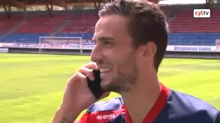 David Timor y Óscar Díaz dialogan por teléfono antes del Numancia Real Valladolid