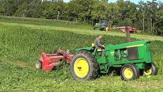 John Deere 4620 & 4430 Mowing Sudan grass Harvest 2020