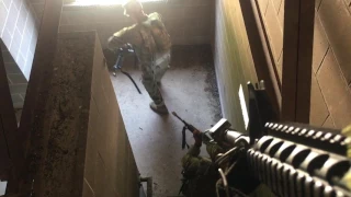 Army Privates learn room clearing